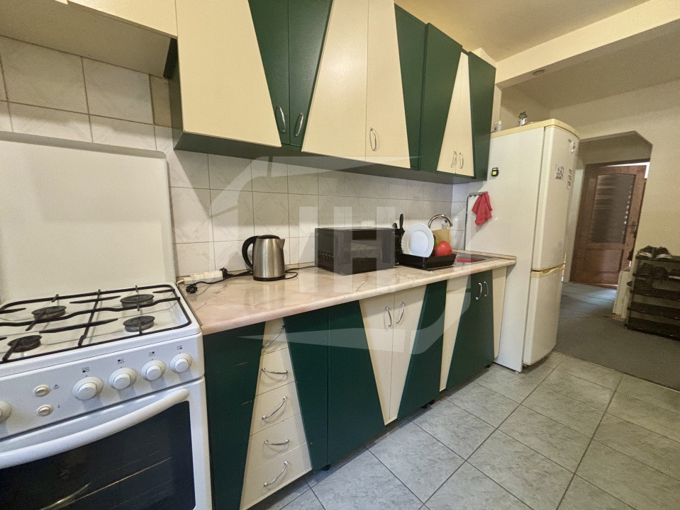 Apartament 3 camere, decomandat cu parcare, Zorilor zona Golden Tulip