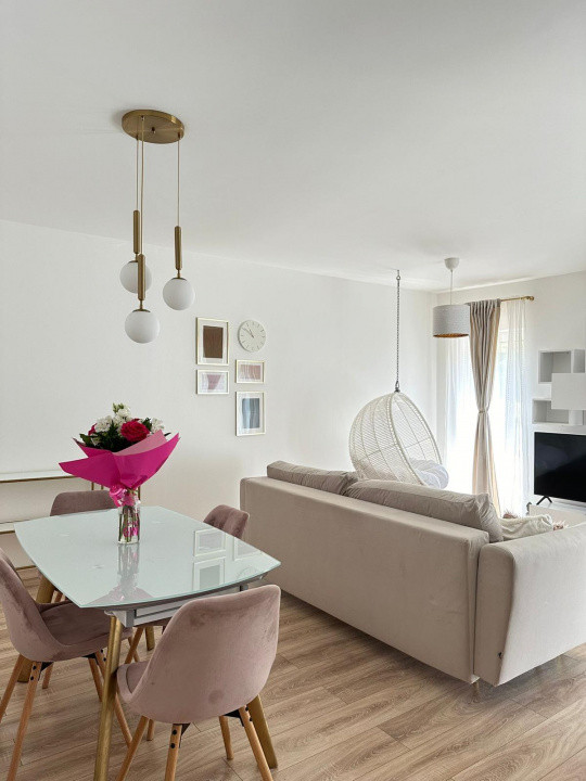 Apartament 2 camere la cheie, parcare, zona Vivo