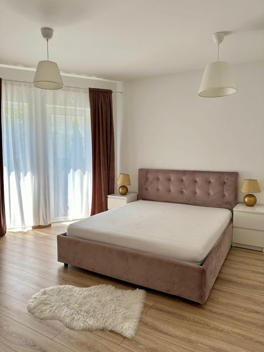 Apartament 2 camere la cheie, parcare, zona Vivo