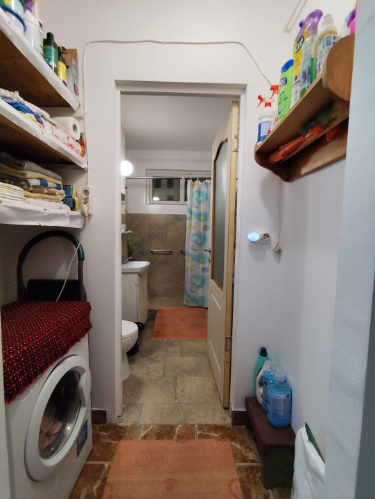 Apartament 4 camere, zona Bulevardul Primaverii