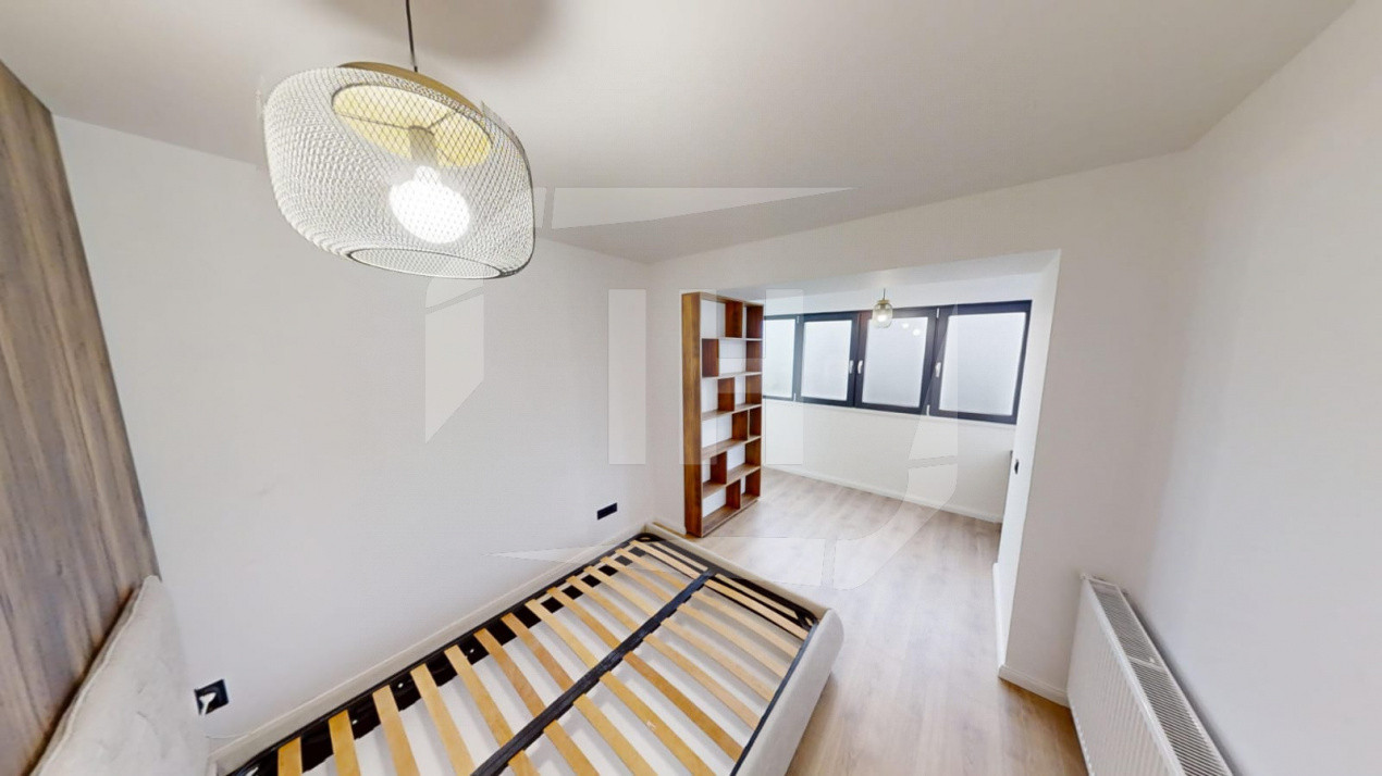 Apartament 4 camere, decomandat, garaj, cartier Zorilor