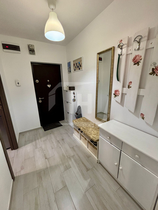 Apartament 3 camere, etaj intermediar, complet renovat, in Gheorgheni
