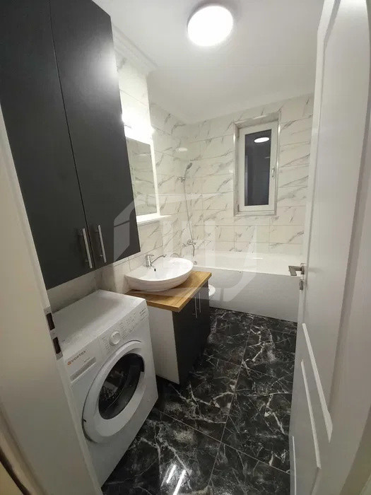 Apartament 2 camere, parcare subterana, la cheie!