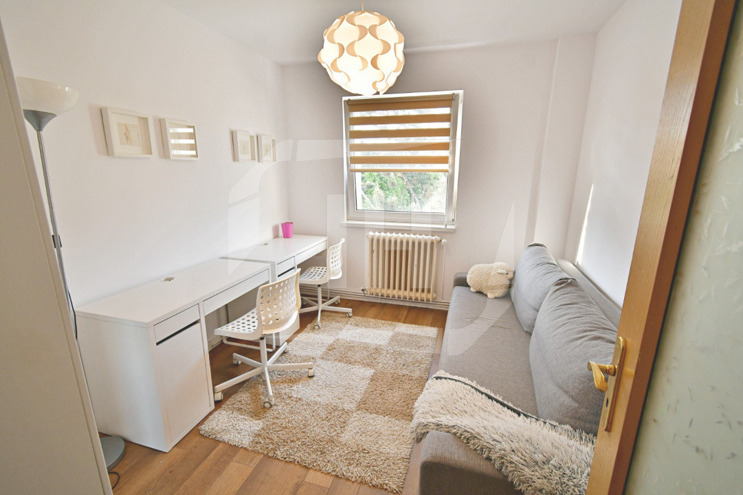 Apartament 3 camere, etaj 3, complet renovat, in cartierul Gheorgheni