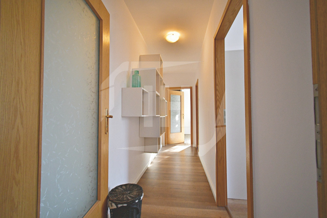Apartament 3 camere, etaj 3, complet renovat, in cartierul Gheorgheni