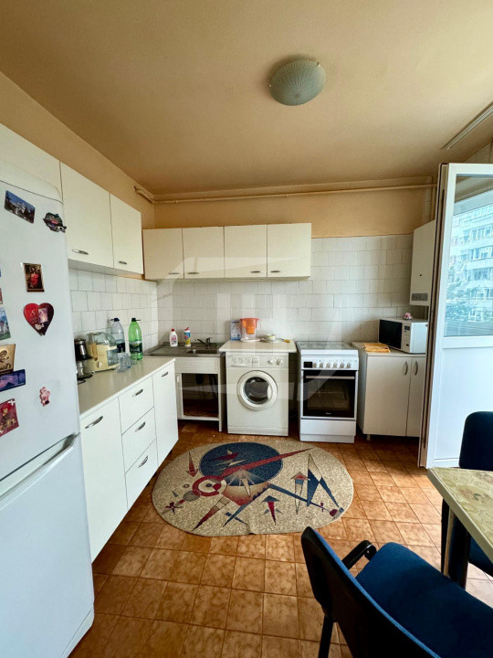 Apartament 3 camere, etaj intermediar, Grigorescu