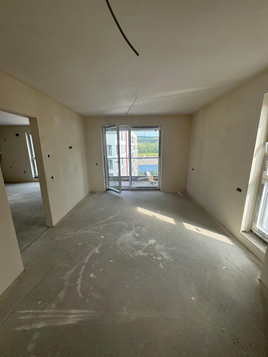 Apartament 2 camere, parcare, zona Vivo