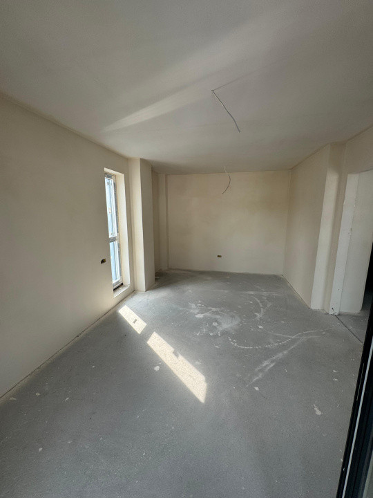 Apartament 2 camere, parcare, zona Vivo