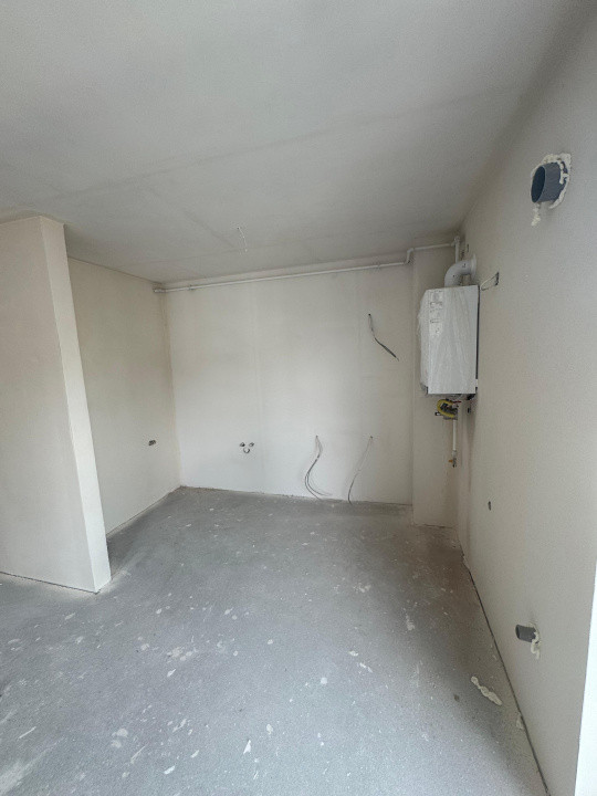 Apartament 2 camere, parcare, zona Vivo