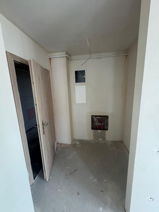 Apartament 2 camere, parcare, zona Vivo