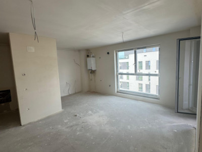 Apartament 2 camere, parcare, zona Vivo