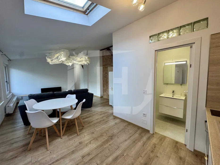 Apartament 3 camere, semidecomandat, terasa 40mp, Ultracentral, UMF