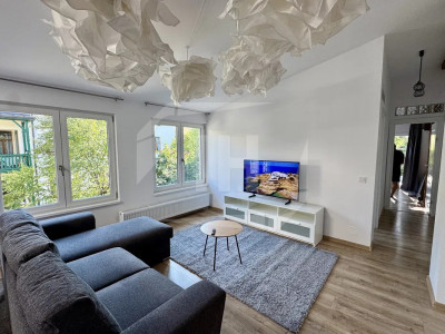 Apartament 3 camere, semidecomandat, terasa 40mp, Ultracentral, UMF
