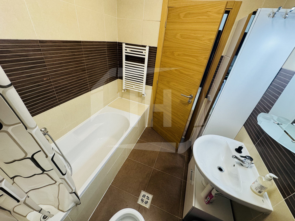 Apartament 2 camere, terasa cu priveliste, etaj 10, zona Iulius Mall