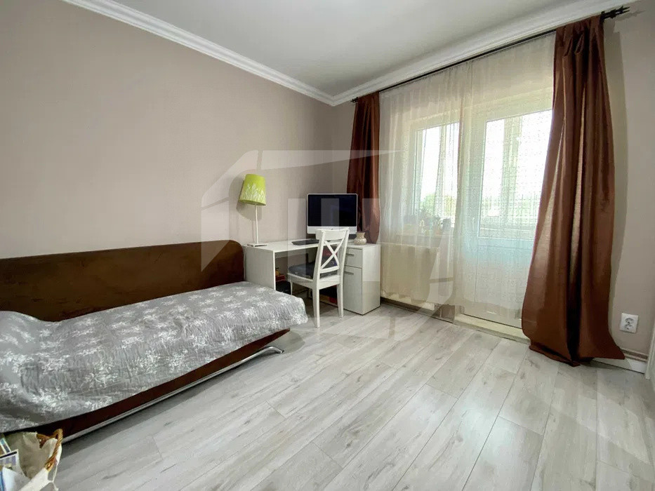 Apartament 4 camere, 2 bai, 2 balcoane, et 3, la cheie, zona Iulius Mall