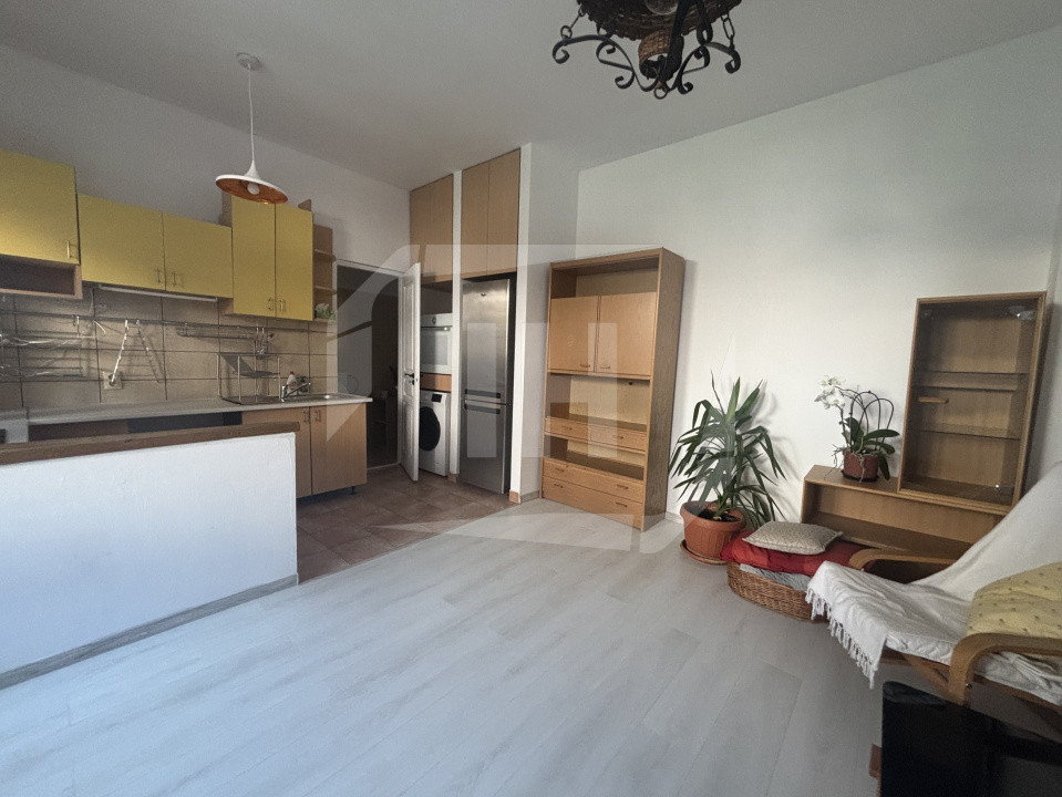 Apartament 3 camere, semidecomandat, Gheorgheni, zona Piata Cipariu