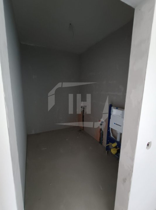 Apartament 3 camere, posibilitate 4, terasa, gradina, parcare