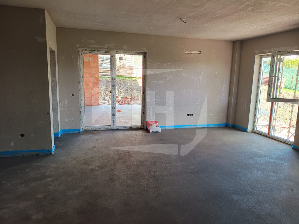 Apartament 3 camere, posibilitate 4, terasa, gradina, parcare