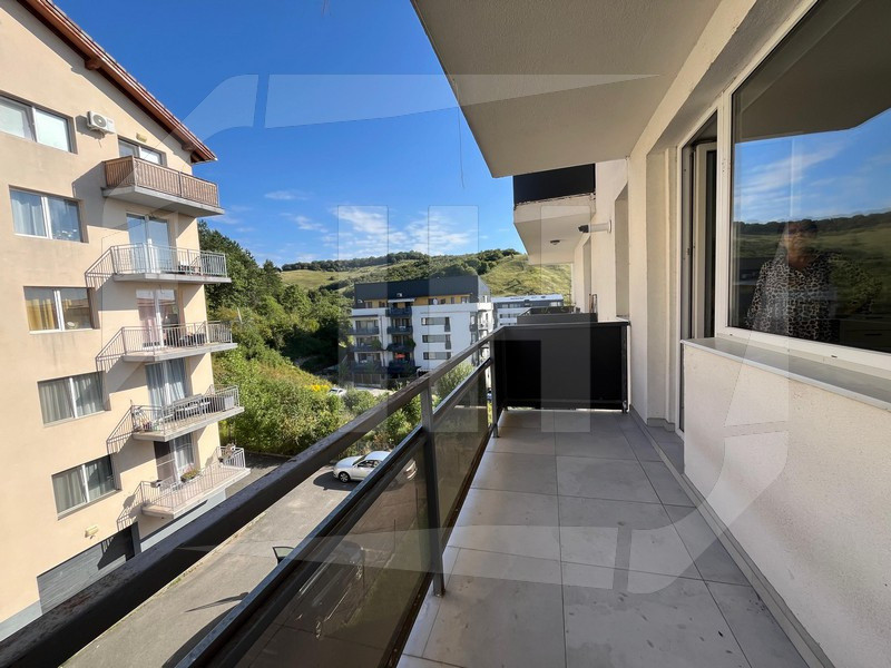Apartament 3 camere, etaj intermediar, Donath Park