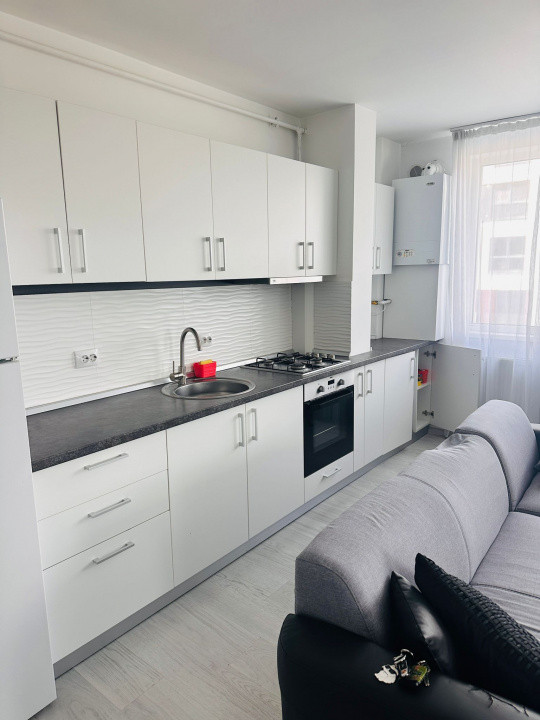Apartament 3 camere, parcare, fix langa vivo