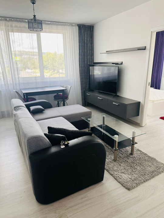 Apartament 3 camere, parcare, fix langa vivo