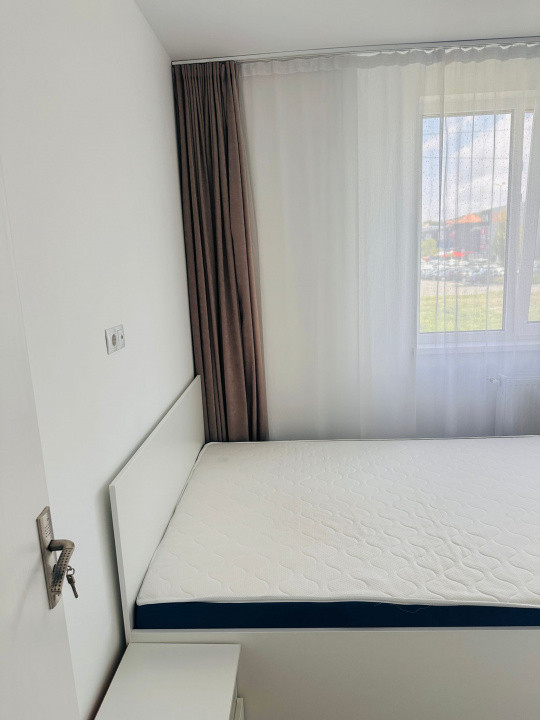 Apartament 3 camere, parcare, fix langa vivo