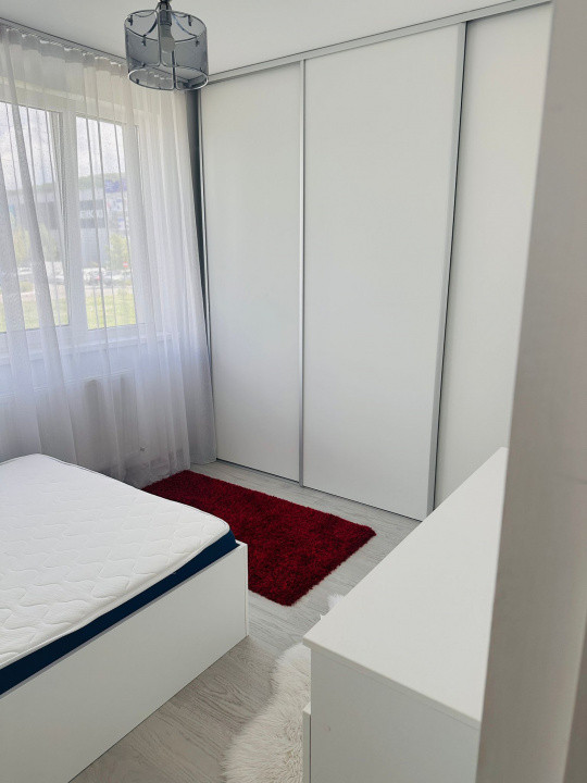 Apartament 3 camere, parcare, fix langa vivo