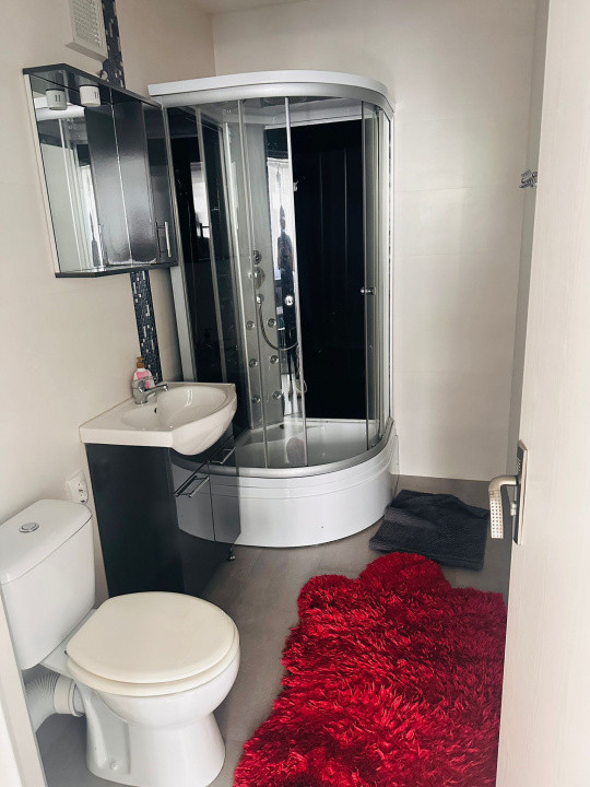 Apartament 3 camere, parcare, fix langa vivo