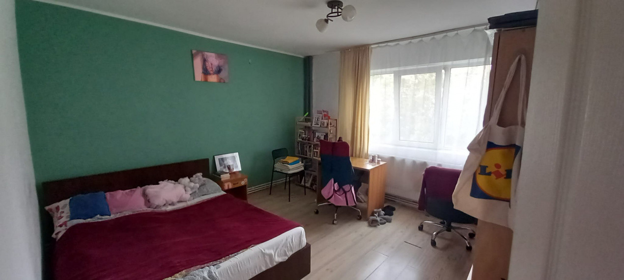 Apartament 2 camere decomandat, etaj intermediar, Manastur