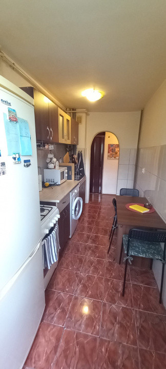 Apartament 2 camere decomandat, etaj intermediar, Manastur