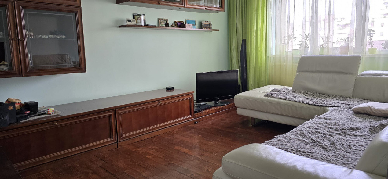 Apartament 3 camere,2 bai, zona Piata Ion Mester
