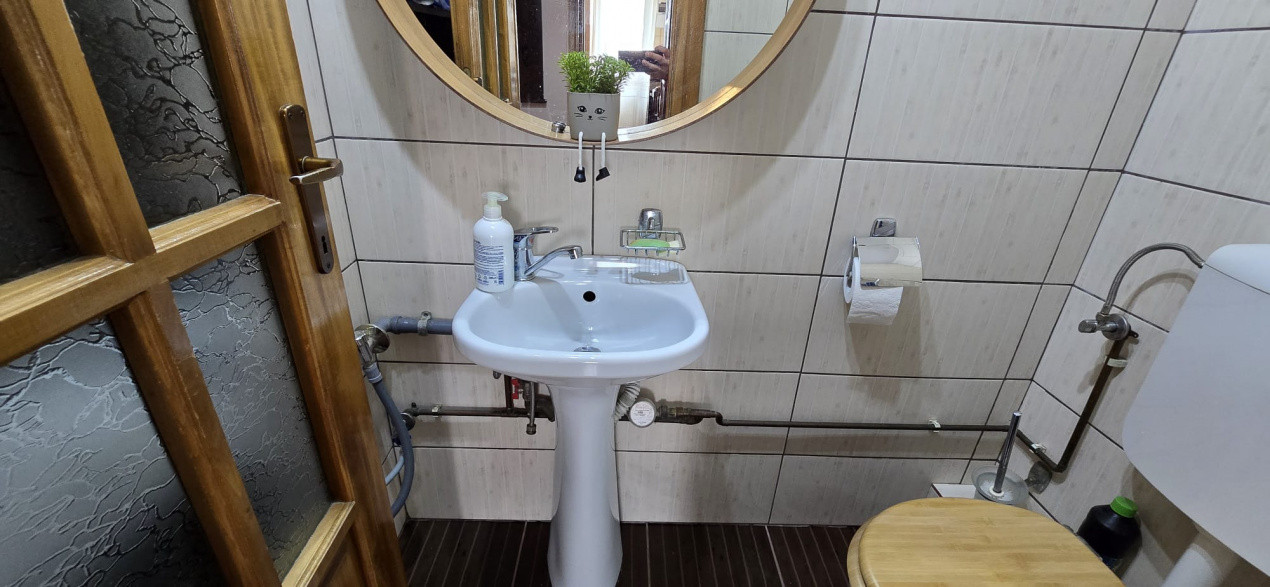 Apartament 3 camere,2 bai, zona Piata Ion Mester