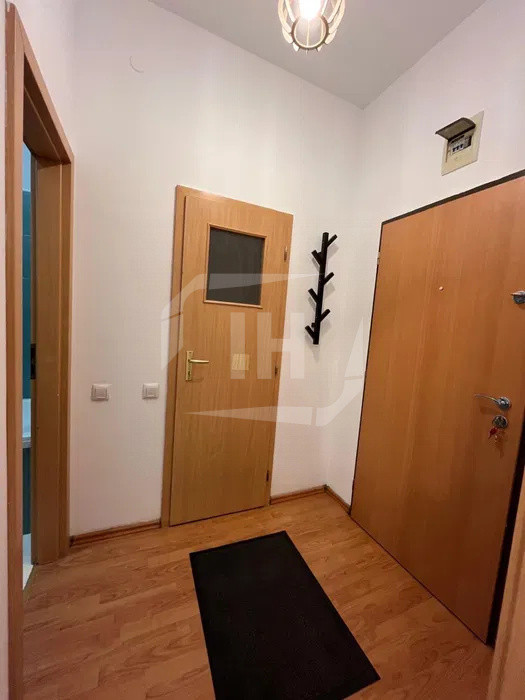 Apartament 1 camera, 37 mp, renovat, zona Liberty 