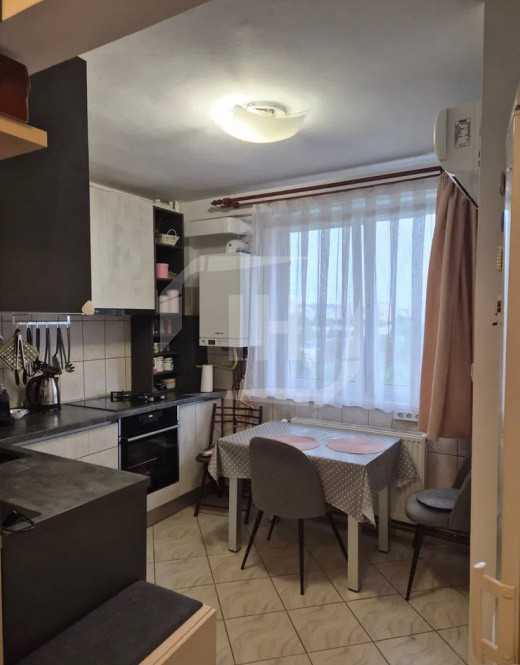 Apartament 2 camere, etaj intermediar, zona Iullius Mall