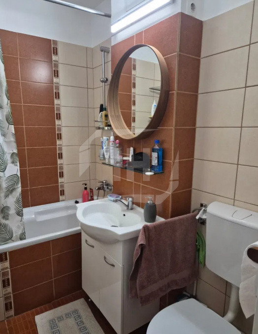 Apartament 2 camere, etaj intermediar, zona Iullius Mall