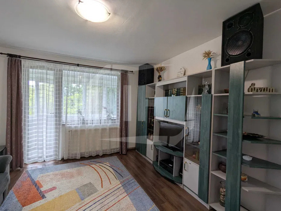 Apartament 3 camere, decomandat, zona Transylvania College