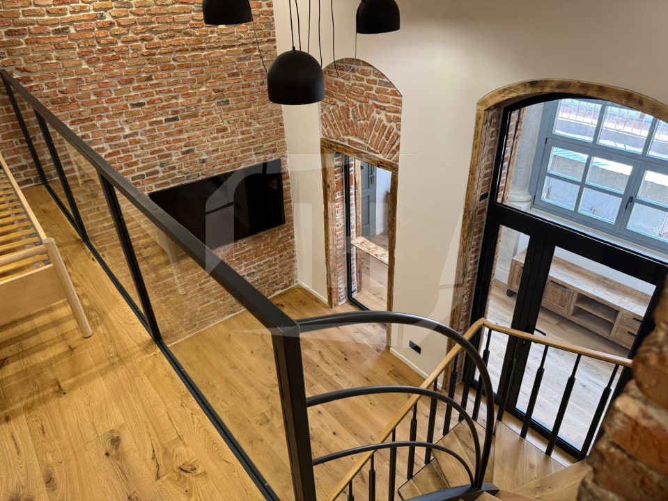 Apartament de  tip LOFT, zona Piata Unirii
