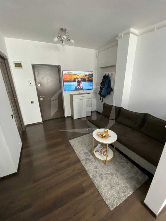 Apartament 2 camere, parcare, zona Vivo