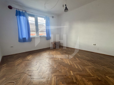 Apartament 1 camera, decomandat, zona Paris