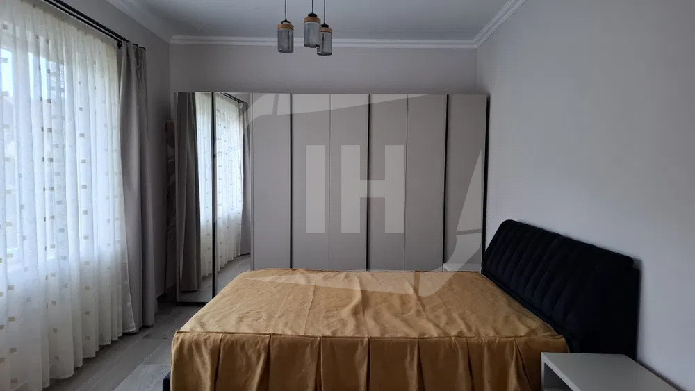 Apartament 2 camere, semidecomandat, cu gradina, zona Pod IRA