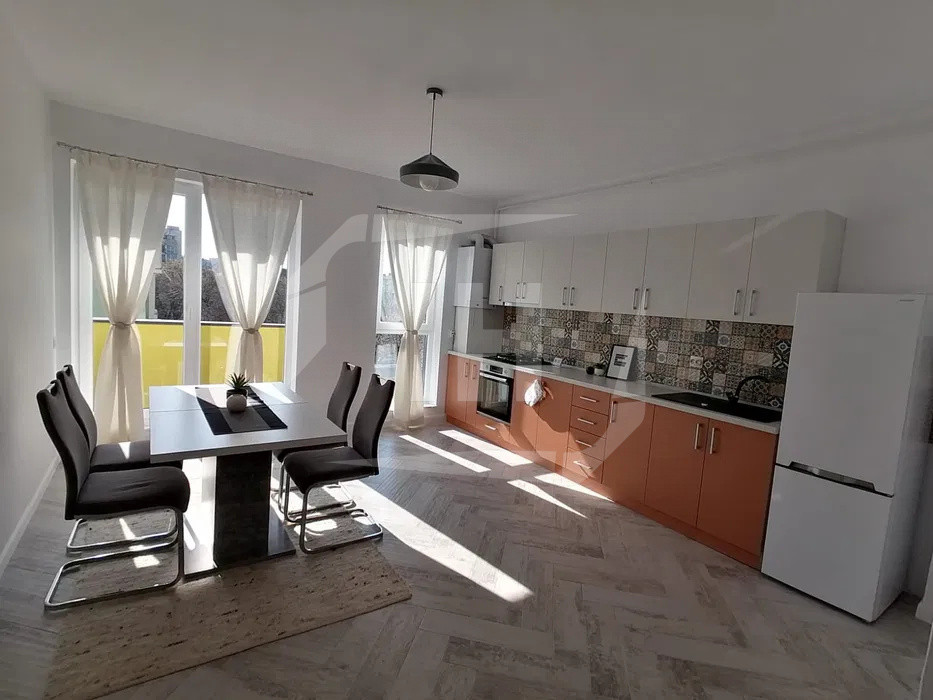 Apartament 3 camere, etaj intermediar, zona Anton Pann