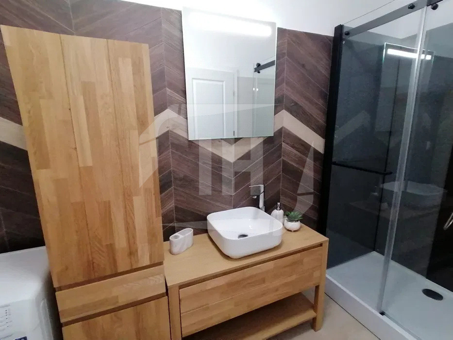 Apartament 3 camere, etaj intermediar, zona Anton Pann