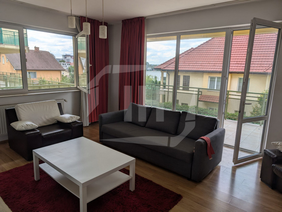 Apartament 3 camere 89 mp si terasa 25 mp in zona Grand Hotel Italia