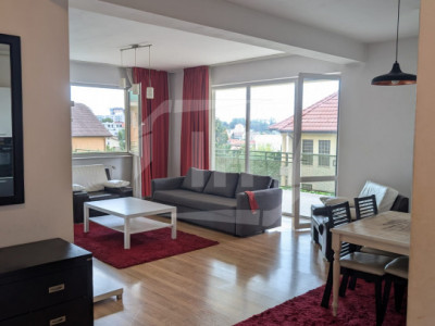 Apartament 3 camere si terasa in zona Grand Hotel Italia