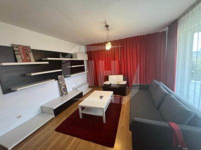 Apartament 3 camere si terasa in zona Grand Hotel Italia