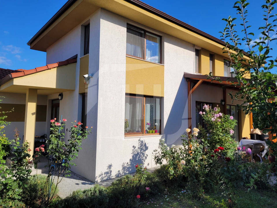 Casa individuala 5 camere, 611 teren, zona Oasului