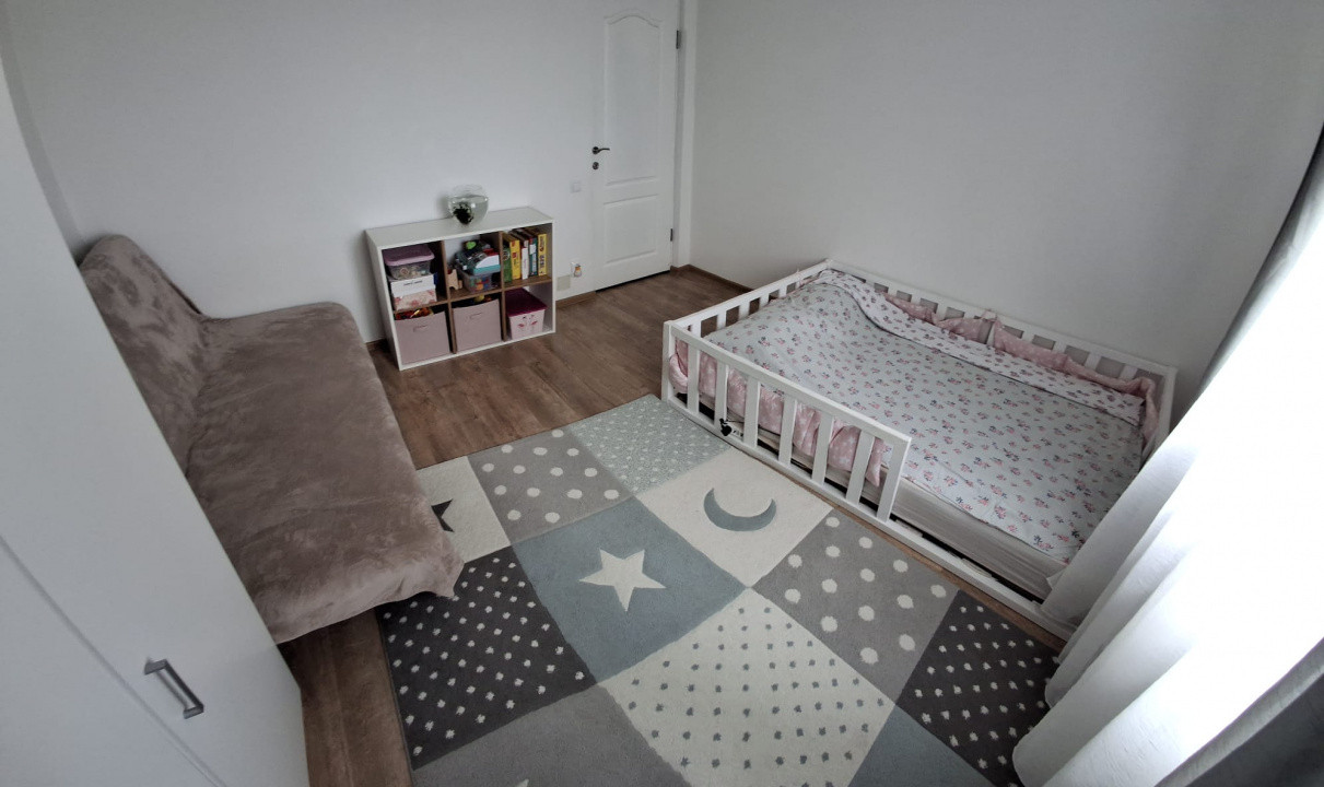 Apartament 3 camere etaj 1, parcare, fix langa Vivo