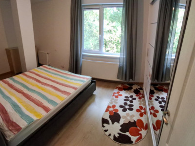 Apartament 3 camere etaj 1, parcare, fix langa Vivo
