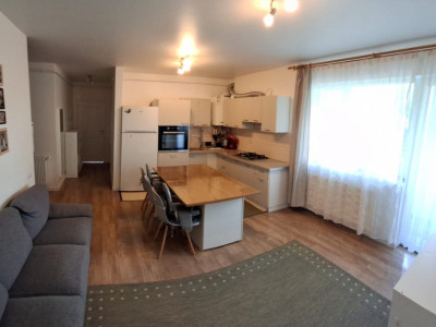 Apartament 3 camere etaj 1, parcare, fix langa Vivo