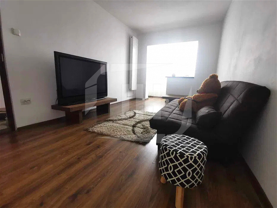 Apartament 2 camere, 2 balcoane, decomandat, etaj intermediar!